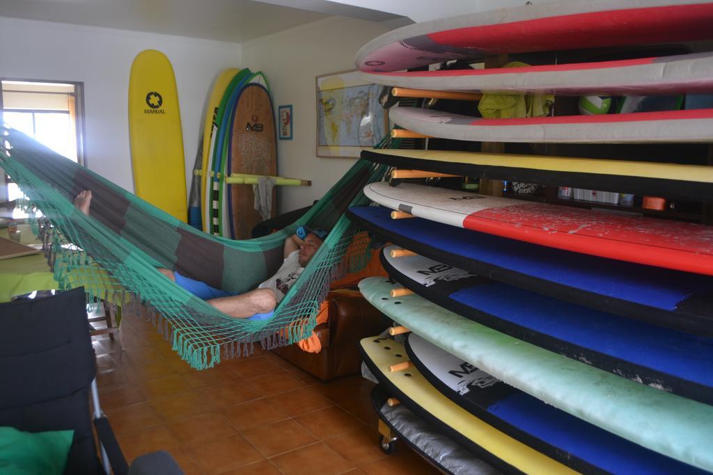 Surf House Peniche Vandrehjem Baleal Eksteriør billede